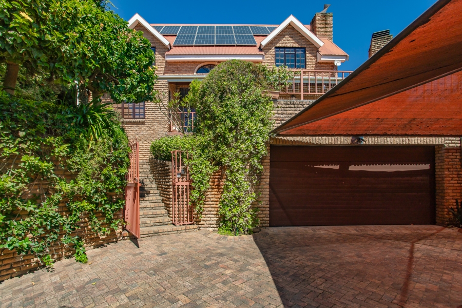 4 Bedroom Property for Sale in Bertville Western Cape